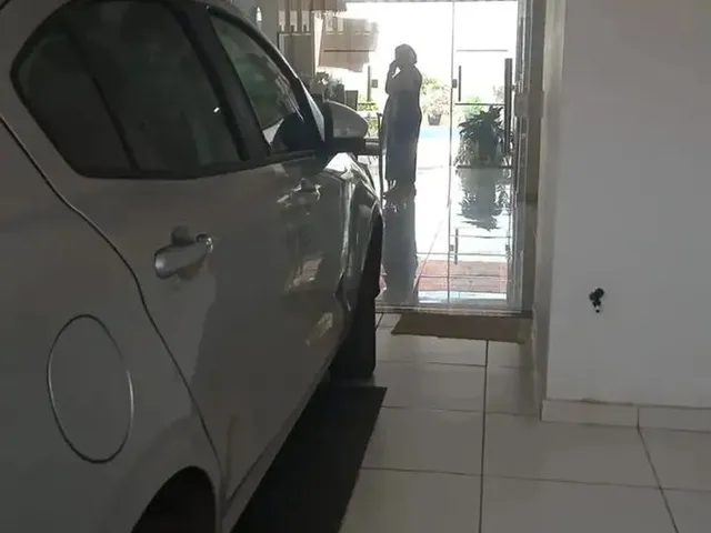 Imagem 14: Alugo Casa com 5 Quartos/2 Suites - com Piscina - com Mobílias - no Cohatrac