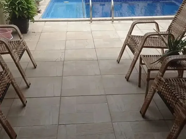 Imagem 15: Alugo Casa com 5 Quartos/2 Suites - com Piscina - com Mobílias - no Cohatrac