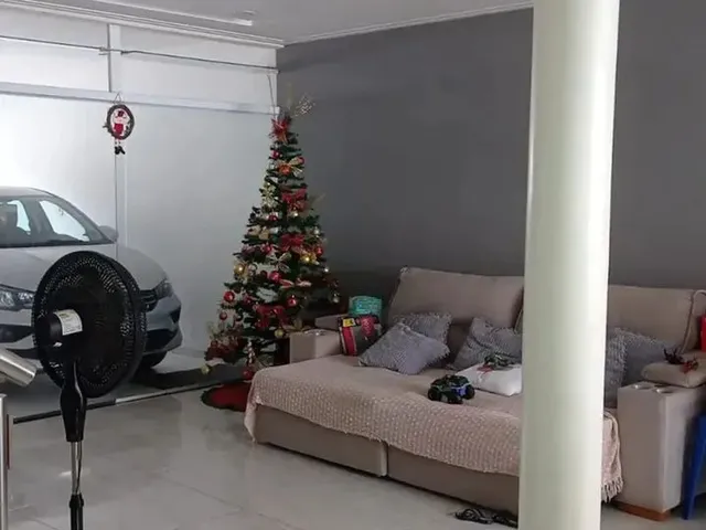 Imagem 5: Alugo Casa com 5 Quartos/2 Suites - com Piscina - com Mobílias - no Cohatrac