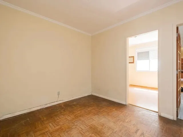 Imagem 4: Casa À Venda no Centro de Pelotas - com 109 M², 3 Quartos, Cozinha com Armários