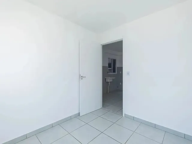 Imagem 4: Apartamento para Locação com 2 Quartos, Vaga Privativa e Ótima Iluminação Natural