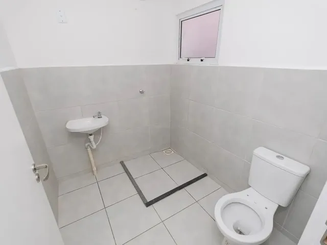 Imagem 8: Apartamento para Locação com 2 Quartos, Vaga Privativa e Ótima Iluminação Natural