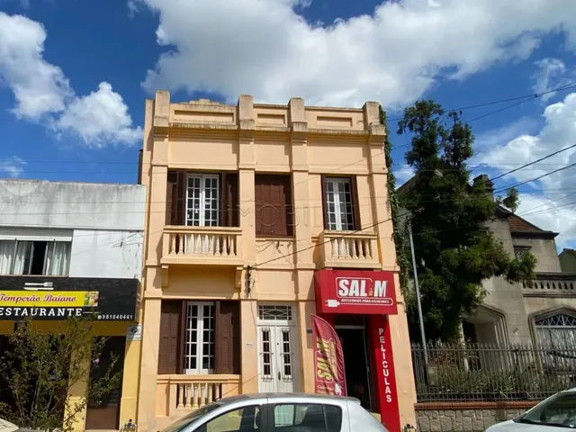 Imagem: A casa possui 3 Dormitórios, 3 Banheiros, 638m² de Área