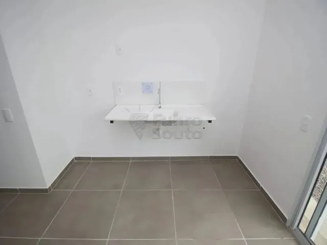 Imagem 2: Casa Ampla e Iluminada com 2 Dormitórios no Residencial Altos dos Jerivás