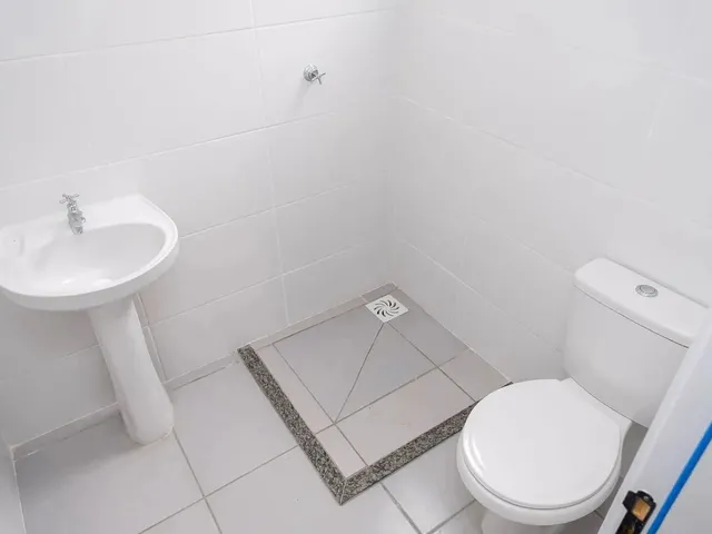 Imagem 8: Apartamento de 2 Dormitórios Disponível para Aluguel no Sítio Floresta, em Pelotas Rs