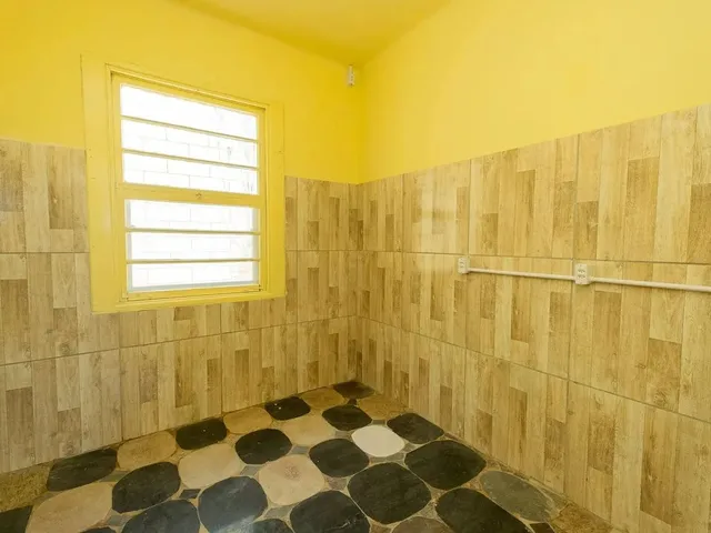 Imagem 15: Casa para Locação no Centro de Pelotas, Rs: 170M², 3 Dorms, Cozinha, Sala, Banheiro