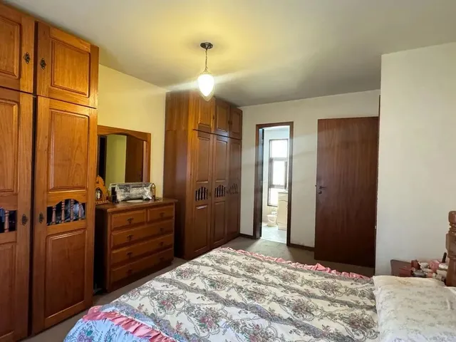 Imagem 2: Imóvel para Aluguel Possui 224 Metros Quadrados com 4 Quartos em Centro - Pelotas - Rs