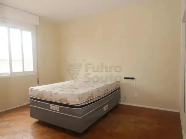 Imagem 3: Apartamento 2 Dormitórios Semi-Mobiliado no Edifício Residencial Leni - Centro De