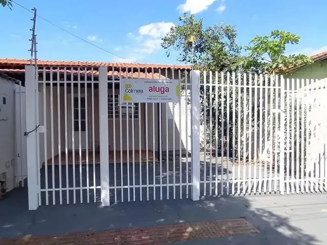 Imagem: A casa possui 2 Dormitórios, 1 Banheiro, 60m² de Área e