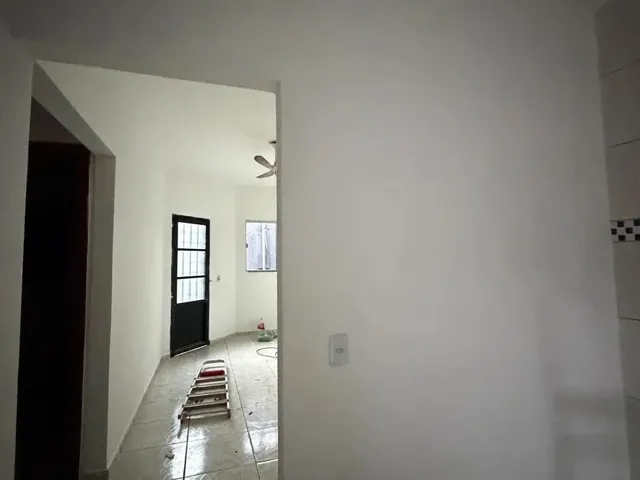 Imagem 14: Aluga-Se Casa com Piscina Recém Reformada