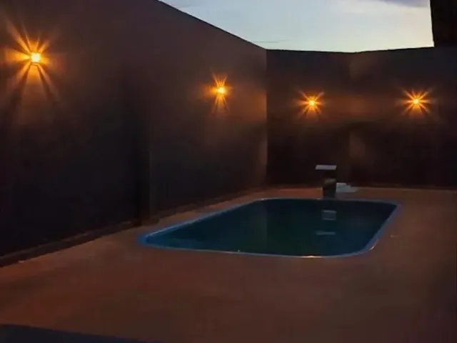 Imagem 2: Aluga-Se Casa com Piscina Recém Reformada