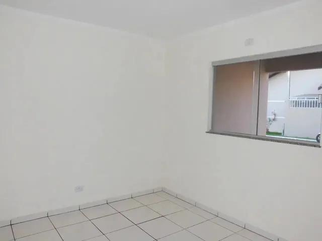 Imagem 7: Imóvel para Aluguel Possui 70 Metros Quadrados com 2 Quartos