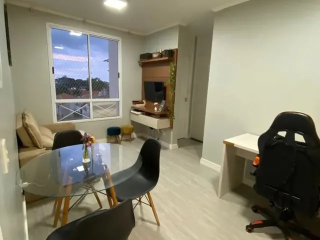 Imagem: O apartamento possui 2 Dormitórios, 1 Banheiro, 1 Vaga na garagem