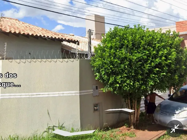 Imagem: A casa possui 2 Dormitórios, 1 Banheiro, 1 Vaga na