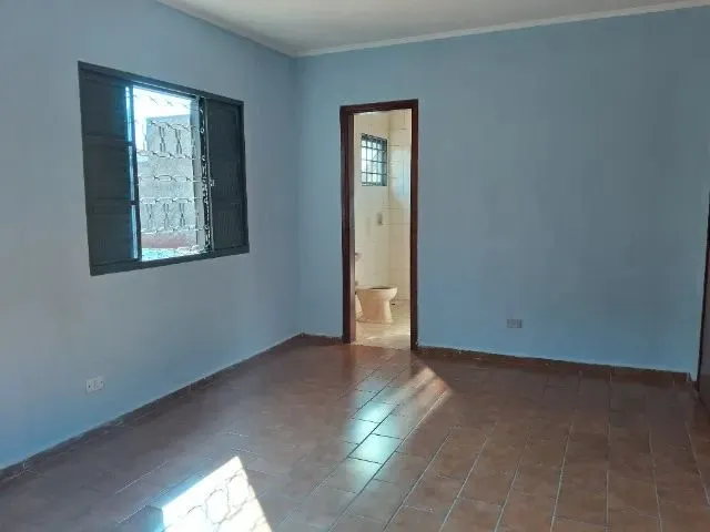 Imagem: O quarto possui Acomoda 1 pessoa e está localizado em Vila