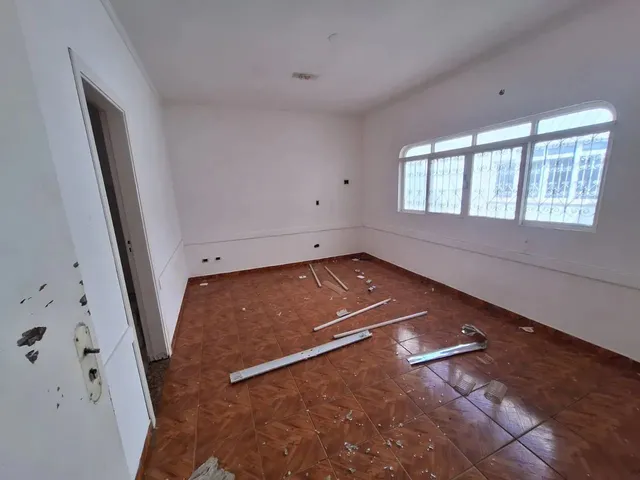 Imagem 14: Térrea para Aluguel e Venda com 243 Metros Quadrados com 5 Quartos em Guanandi - Campo
