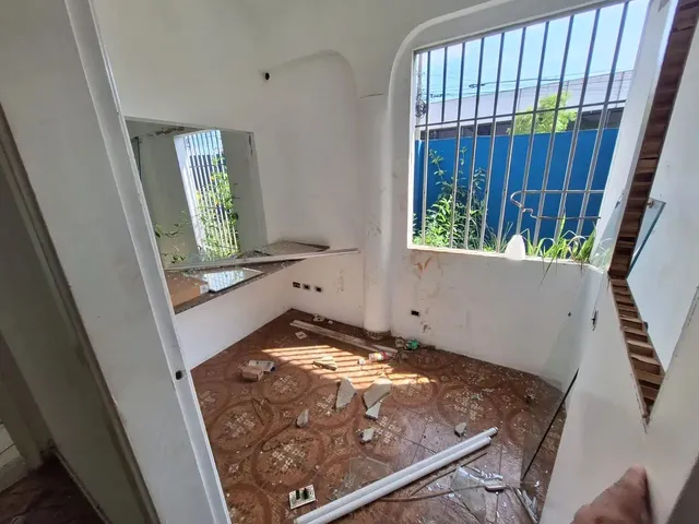 Imagem 7: Térrea para Aluguel e Venda com 243 Metros Quadrados com 5 Quartos em Guanandi - Campo