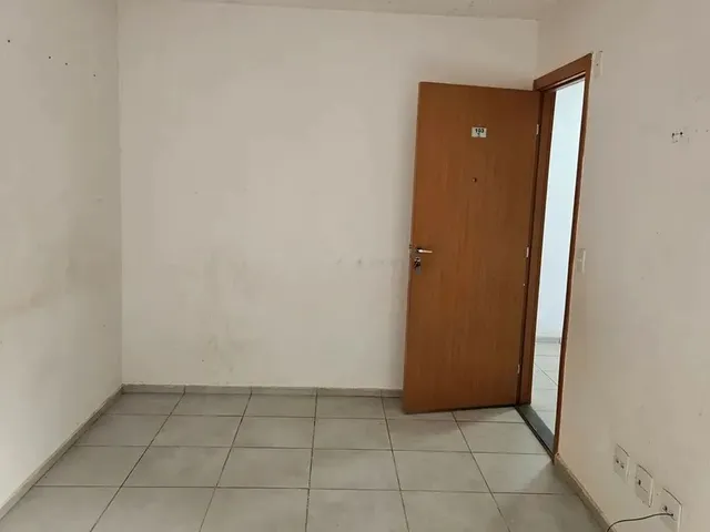 Imagem 5: Imóvel para Aluguel Possui 42 Metros Quadrados com 2 Quartos em Jardim Leblon - Campo