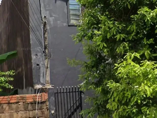 Imagem: A casa possui 2 Dormitórios, 1 Banheiro, Direto com o