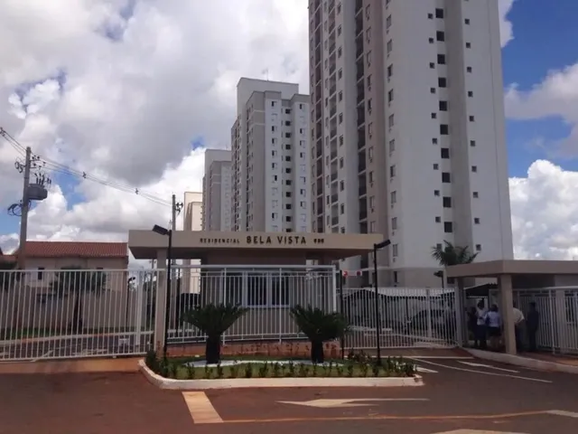 Imagem: O apartamento possui 2 Dormitórios, 1 Banheiro, 1 Vaga na