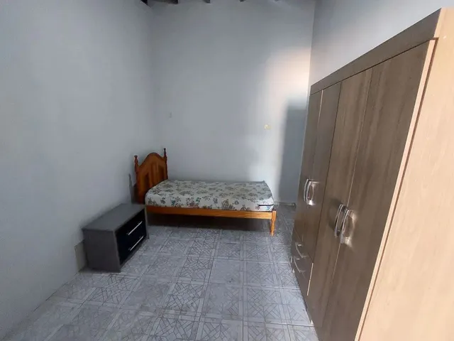 Imagem 1: Aluga-Se Quarto Quarto com aluguel por R$670 /mês