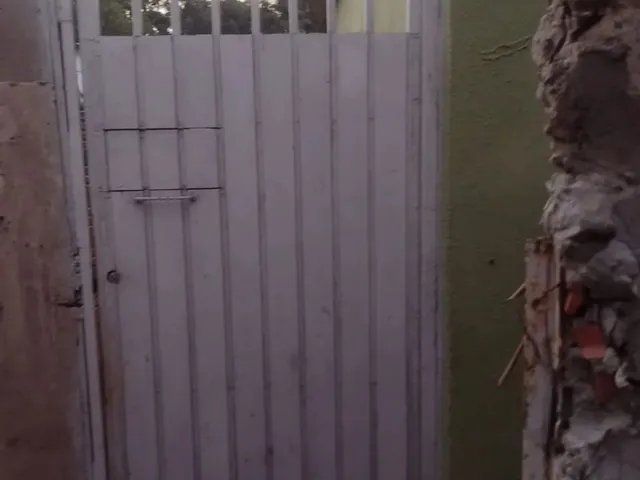 Imagem: A casa possui 1 Dormitório, 1 Banheiro e está localizado