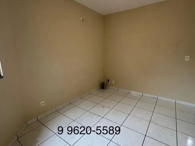 Imagem 2: Casa com 2 Quartos, Centro