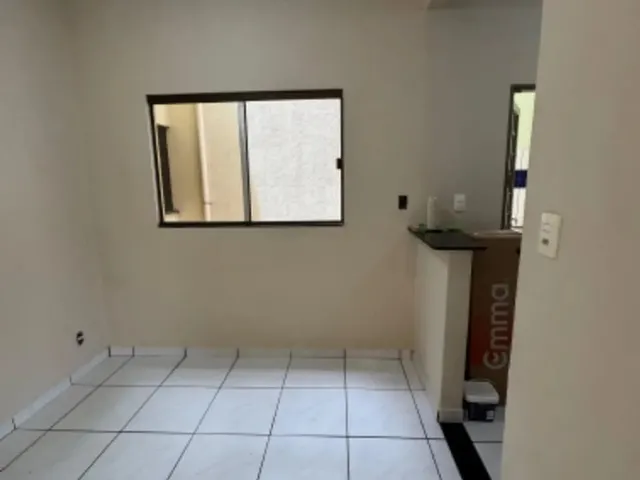 Imagem 3: Casa com 2 Quartos, Centro