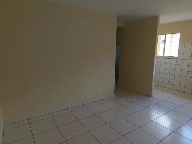 Imagem: O apartamento possui 3 Dormitórios, 1 Banheiro, 1 Vaga na