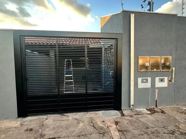 Imagem: Aluga-Se Casa com Salão Comercial Bairro