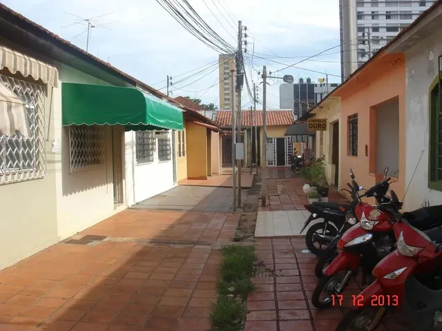 Imagem: A casa possui 1 Banheiro, 30m² de Área e está localizado
