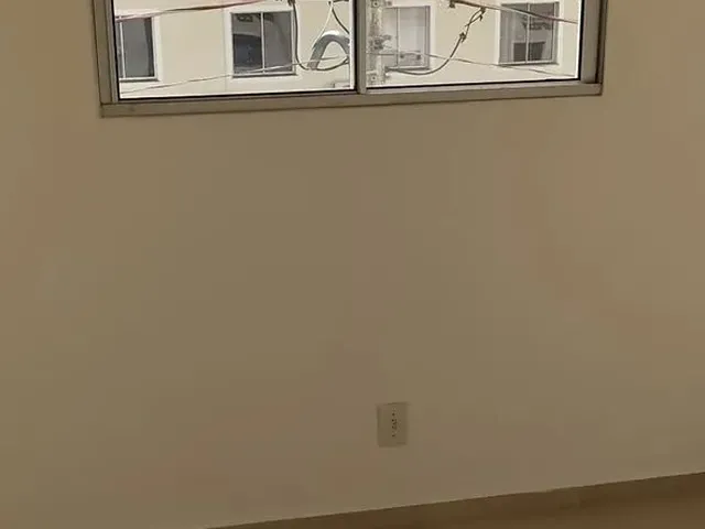 Imagem: O apartamento possui 2 Dormitórios, 1 Banheiro, 1 Vaga na