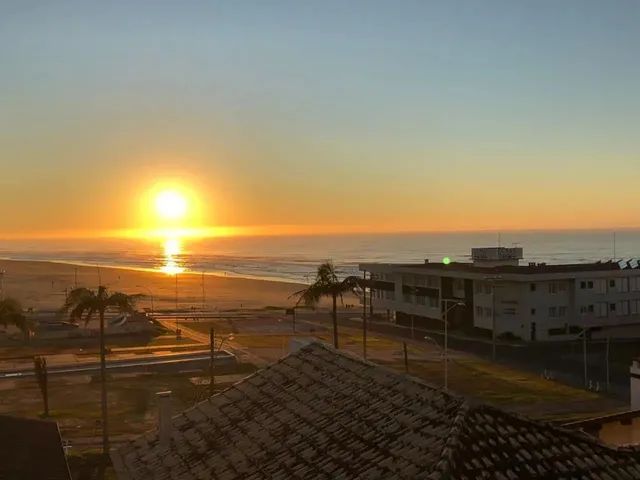 Imagem 4: Temporada Apartamento de 2 Dormitórios com Vista para o Mar e Churrasqueira Reveillon