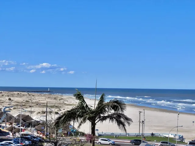 Imagem 7: Temporada Apartamento de 2 Dormitórios com Vista para o Mar e Churrasqueira Reveillon