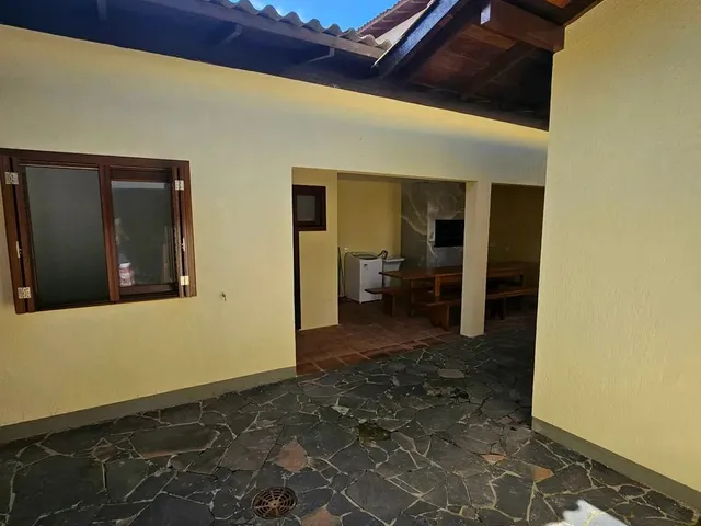 Imagem 12: Casa de 4 Dormitórios com Piscina Aluguel de Temporada