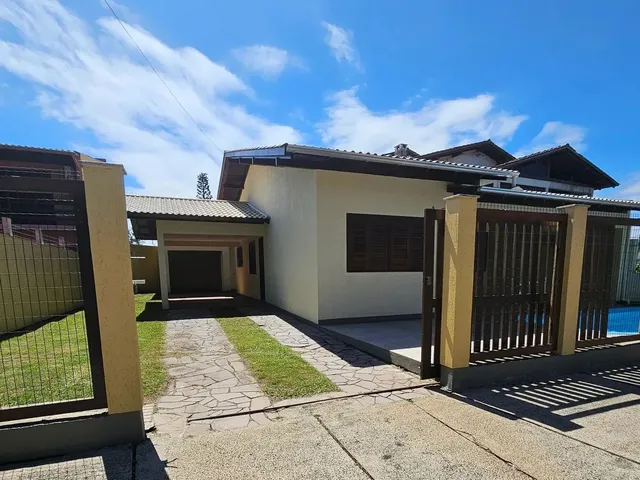 Imagem 3: Casa de 4 Dormitórios com Piscina Aluguel de Temporada