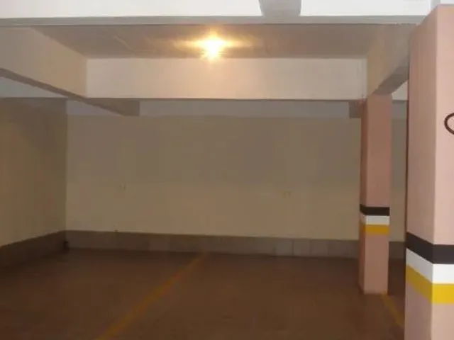 Imagem 4: Apartamento para Aluguel Possui 75 Metros Quadrados com 2 Quartos em Centro - Capão Da