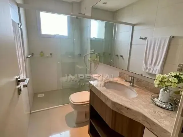 Imagem 16: Apartamento de Alto Padrão com Spa, Cinema 4D e 4 Vagas a Poucos Metros do Mar Em