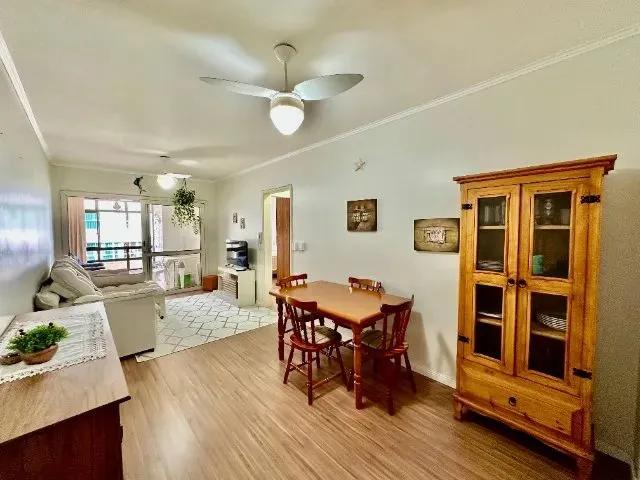 Imagem 3: Apartamento em Capão da Canoa, 02 Quartos, Sacada de Frente, Churrasqueira e Box