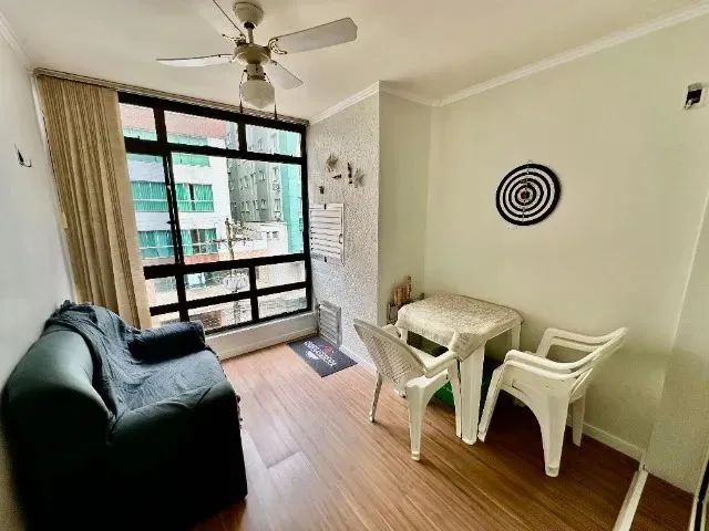 Imagem 8: Apartamento em Capão da Canoa, 02 Quartos, Sacada de Frente, Churrasqueira e Box