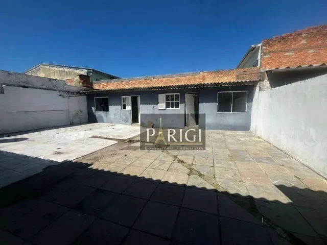 Imagem 6: Casa Ampla com 4 Dormitórios (2 Suítes) e Anexo no Centro de Tramandaí