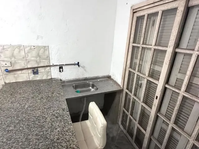 Imagem 2: Aluga-Se Kitnet Mobiliado