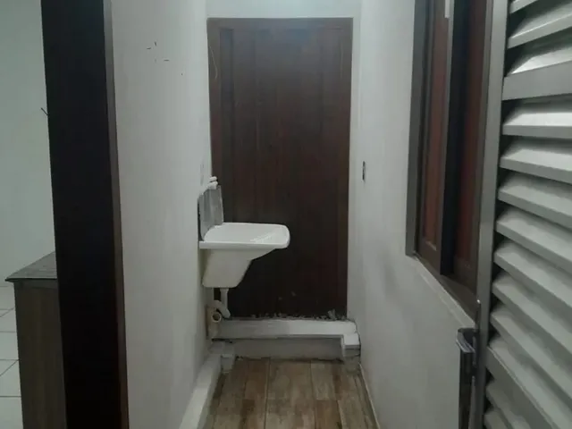 Imagem 4: Alugo Kitnet Casa com 1 dormitório