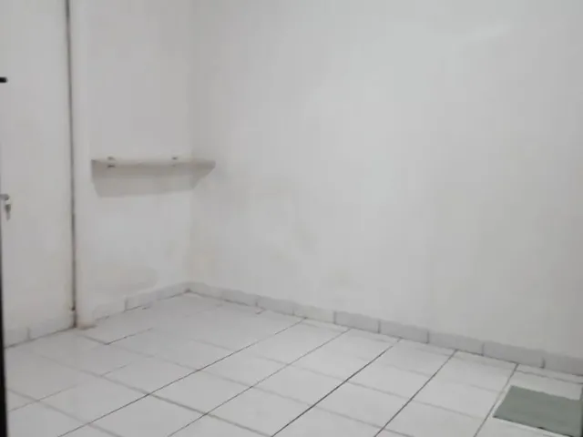 Imagem: Aluga-Se Um Quarto