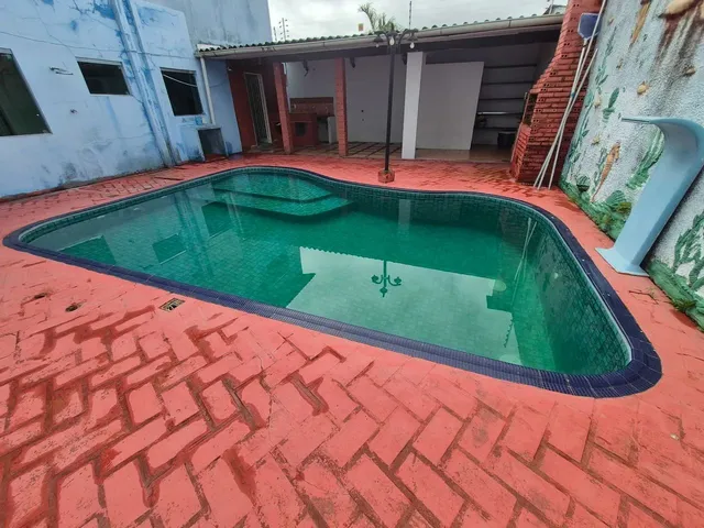 Imagem 2: Casa com 03 Quartos e Piscina