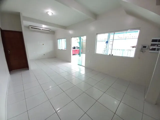 Imagem 4: Casa com 03 Quartos e Piscina