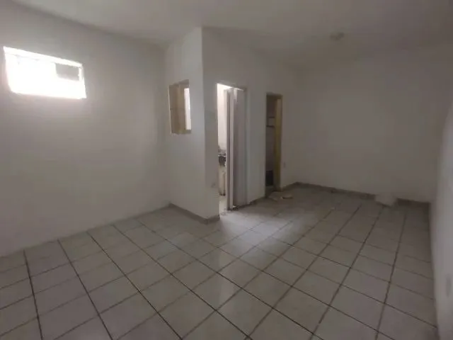 Imagem 5: Kitnet na Cidade Alta com Banheiro Privativo - 12 M2 Natal