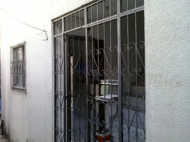 Imagem: Kitnet na Cachoeirinha Excelente Localização