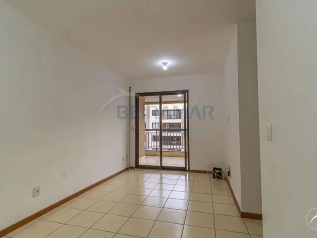 Imagem 3: Apartamento de 3 Quartos, Sendo 1 Suíte, com Varanda e Vaga de Garagem no Edifício Via