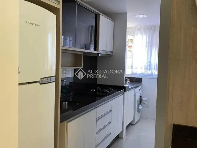 Imagem 15: Imóvel para Aluguel com 69 Metros Quadrados com 2 Quartos em Pantanal - Florianópolis